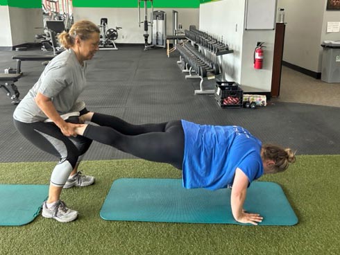 Buddy session workout with certified personal trainer Katie Plunkett of Best Personal Trainer in Eagan, MN Katie Plunkett of Optimize You Personal Training & Fitness in Eagan, MN